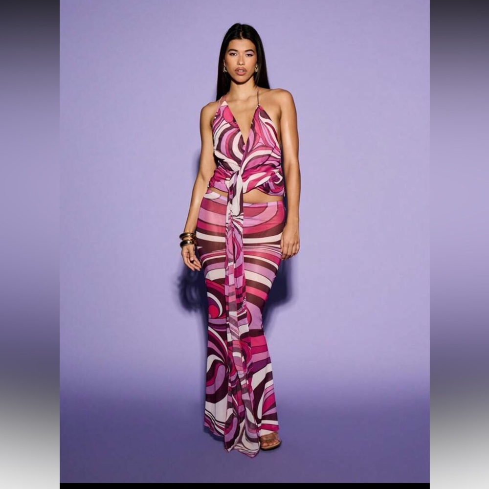 Elegant Pink mesh Patterned Maxi skirt and top set